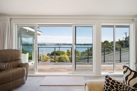 Photo of property in 14 Saint Andrews Hill Road, Mount Pleasant, Christchurch, 8081