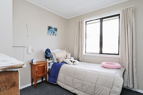 Photo of property in 8 Mackenzie Street, Winton, 9720