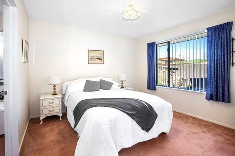 Photo of property in 49 Showgate Avenue, Sockburn, Christchurch, 8042
