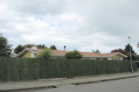 Photo of property in 2 Weston Place, Rangiora, 7400