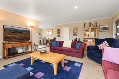 Photo of property in 315 Gravatt Road, Papamoa Beach, Papamoa, 3118