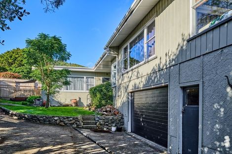 Photo of property in 70 Winara Avenue, Waikanae, 5036