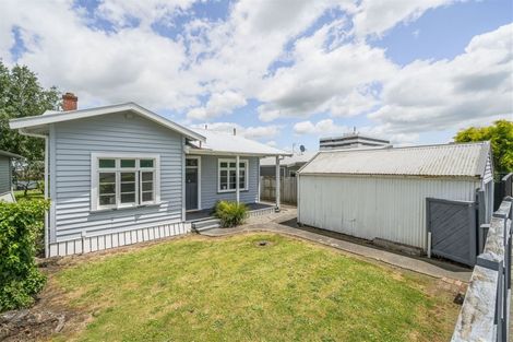 Photo of property in 16 Oxford Street, Hokowhitu, Palmerston North, 4410