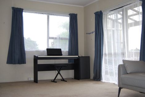 Photo of property in 1/47 Majesty Place, Half Moon Bay, Auckland, 2012