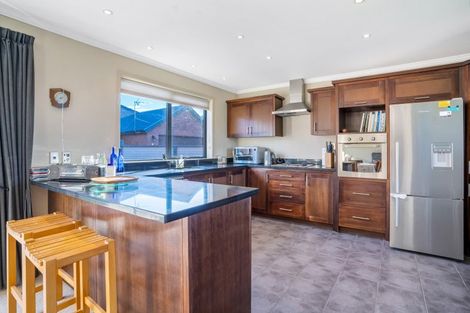 Photo of property in 12 Essex Street, Winton, 9720