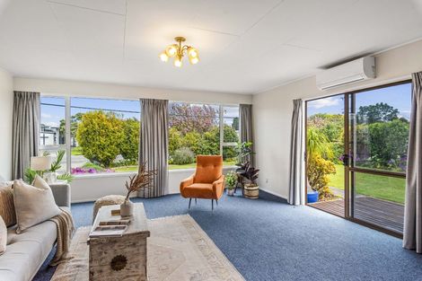 Photo of property in 287 Te Moana Road, Waikanae, 5036