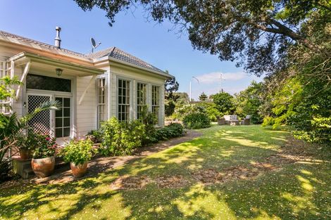 Photo of property in 1 Ormond Road, Whataupoko, Gisborne, 4010