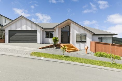 Photo of property in 10 Landsdowne Terrace, Karori, Wellington, 6012