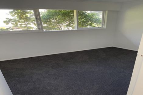 Photo of property in 6 Churton Drive, Churton Park, Wellington, 6037