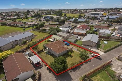 Photo of property in 14 Palmers Road, Clendon Park, Auckland, 2103