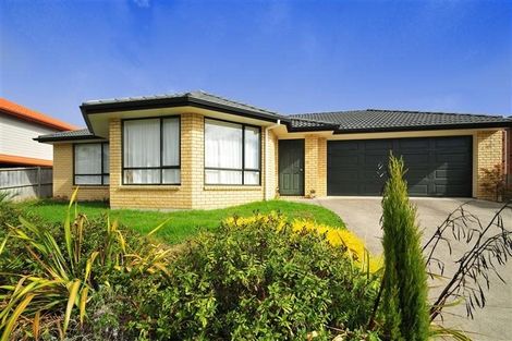 Photo of property in 64 Roberta Crescent, Orewa, 0931