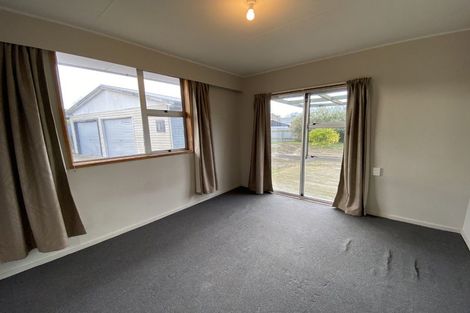 Photo of property in 813 Huia Street, Camberley, Hastings, 4120