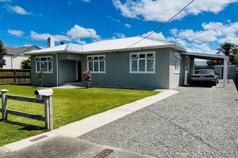 Photo of property in 7 Daniell Street, Bulls, 4818