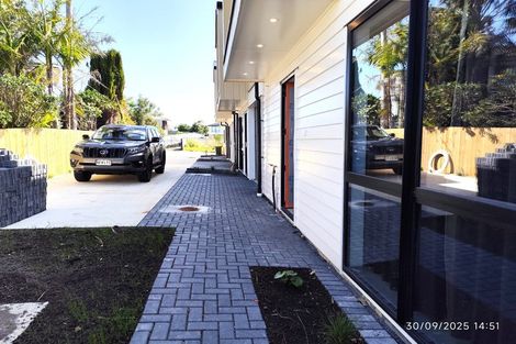 Photo of property in 4 Chatsworth Crescent, Pakuranga Heights, Auckland, 2010