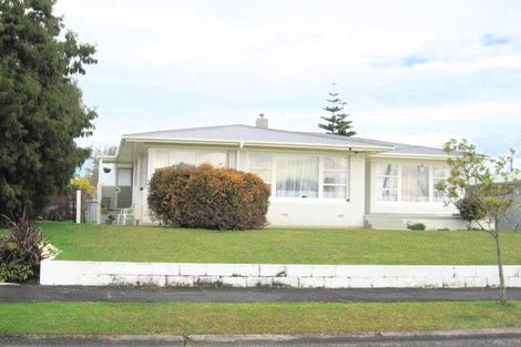 Photo of property in 6 Roseburg Street, Fairfield, Hamilton, 3214