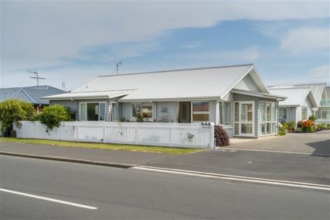 Photo of property in 8 Reid Avenue, Mosgiel, 9024