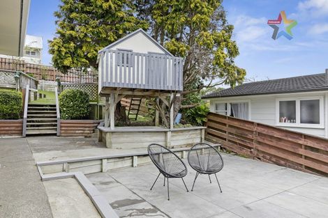 Photo of property in 70 Major Drive, Kelson, Lower Hutt, 5010