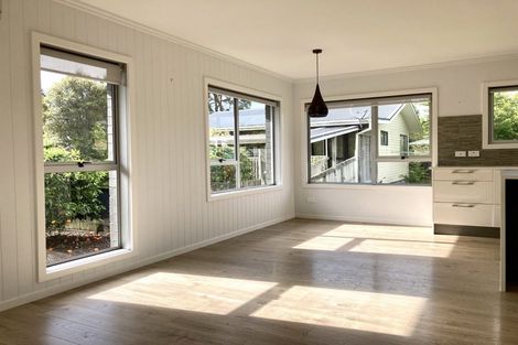 Photo of property in 395 Main Road, Huapai, Kumeu, 0810