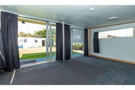 Photo of property in 14 Waimate Highway, Saint Andrews, 7988