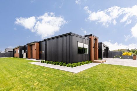 Photo of property in 2 Hikawera Drive, Frimley, Hastings, 4120