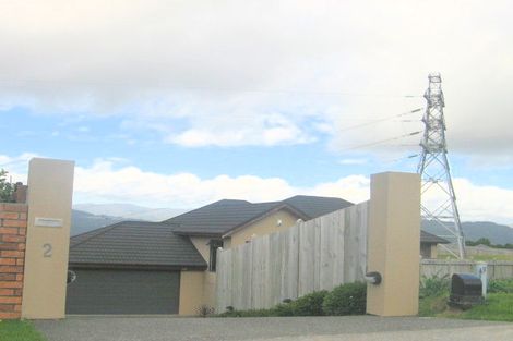 Photo of property in 2 Fernridge Way, Tirohanga, Lower Hutt, 5010