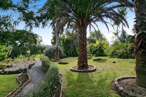 Photo of property in 55a Lonely Track Road, Fairview Heights, Auckland, 0632