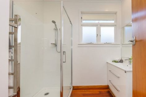 Photo of property in 74 Ihaka Street, Hokowhitu, Palmerston North, 4410