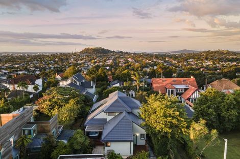 Photo of property in 18 Landscape Road, Mount Eden, Auckland, 1024