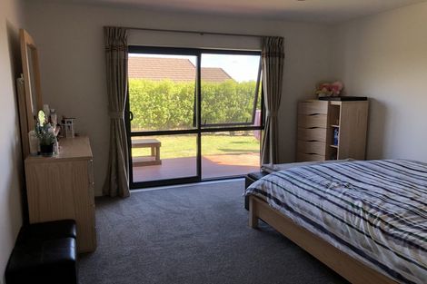 Photo of property in 14 Te Ironui Place, Huntington, Hamilton, 3210