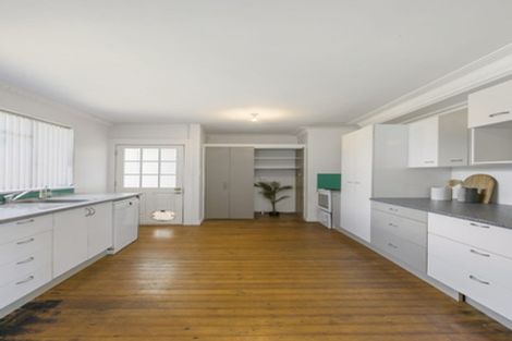 Photo of property in 161 Birkdale Road, Birkdale, Auckland, 0626