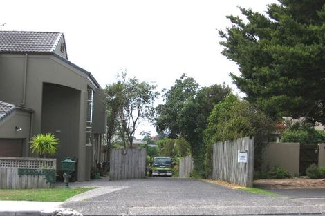 Photo of property in 2/991 Beach Road, Torbay, Auckland, 0630