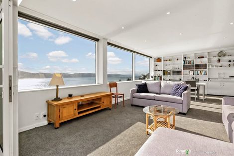 Photo of property in Oriana Apartments, 248 Oriental Parade, Oriental Bay, Wellington, 6011