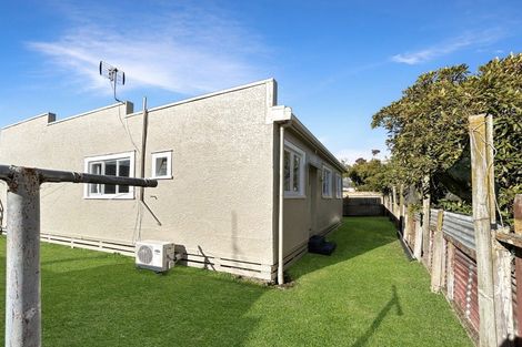 Photo of property in 304 Featherston Street, Palmerston North, 4410
