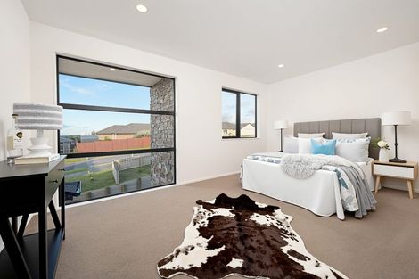 Photo of property in 32 Mcwhirters Farm Lane, Massey, Auckland, 0614