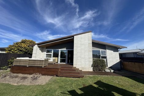 Photo of property in 52 Dunster Street, Burnside, Christchurch, 8053