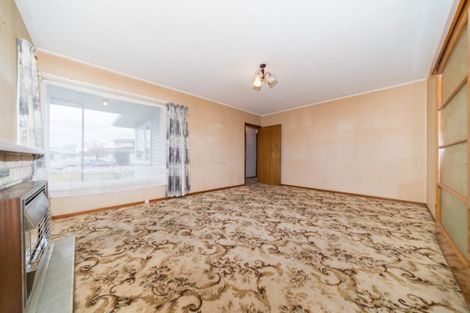 Photo of property in 6 Ellesmere Crescent, Highbury, Palmerston North, 4412