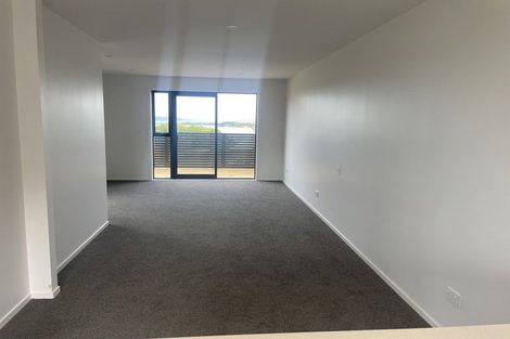 Photo of property in 3/504 Don Buck Road, Massey, Auckland, 0614