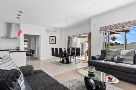 Photo of property in 23 Glenpark Crescent, Bethlehem, Tauranga, 3110