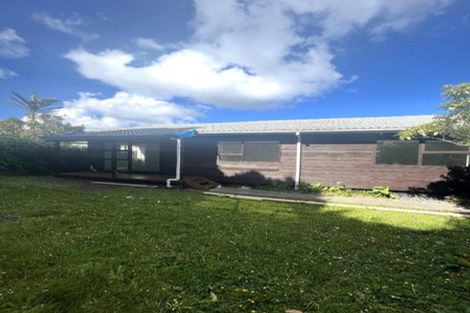 Photo of property in 1/7 Vera Road, Te Atatu South, Auckland, 0610