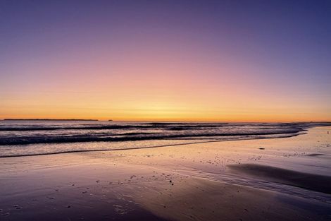 Photo of property in 1024b Papamoa Beach Road, Papamoa Beach, 3118