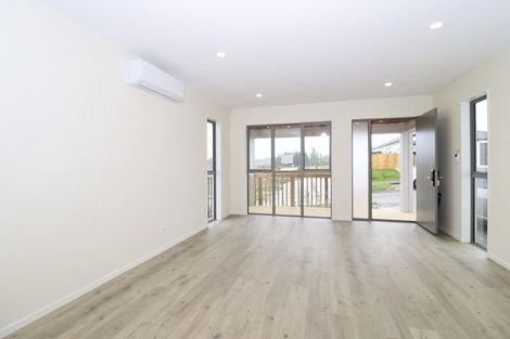 Photo of property in 3 Rarangi Mai Lane, Karaka, 2113
