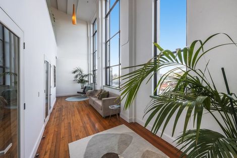 Photo of property in Augusta Apartments, 24/254 Willis Street, Te Aro, Wellington, 6011