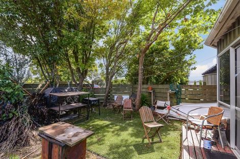 Photo of property in 100 Lake Road, Koutu, Rotorua, 3010