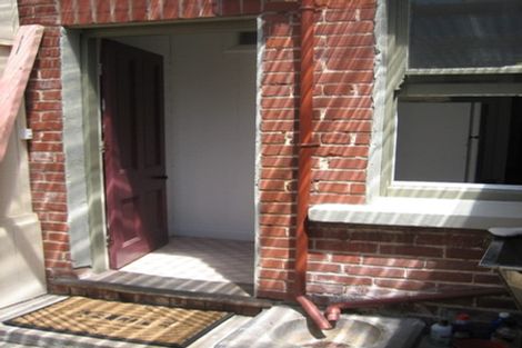 Photo of property in 16 Howe Street, North Dunedin, Dunedin, 9016