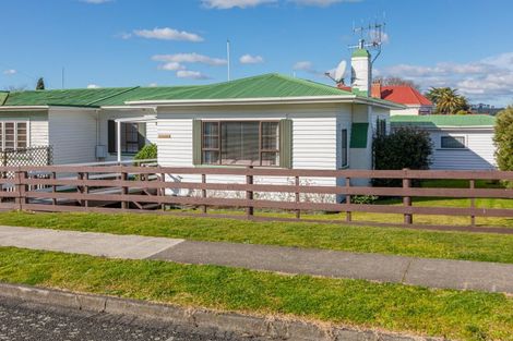 Photo of property in 16 Wallace Road, Waipukurau, 4200