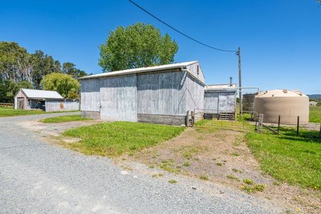 Photo of property in 228 Flyger Road, Mata, Whangarei, 0171