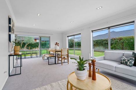 Photo of property in 35 Carnation Court, Cambridge, 3434