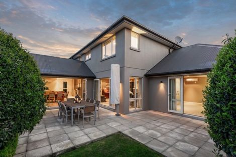 Photo of property in 7 Gleneagles Terrace, Ilam, Christchurch, 8053