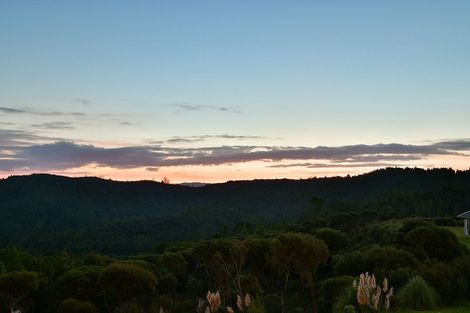 Photo of property in 240 Hillcrest Road, Wainui, 0931