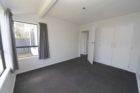 Photo of property in 26 Escort Grove, Awapuni, Palmerston North, 4412